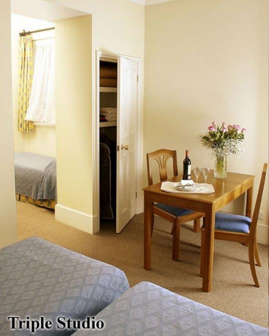 Astons Apartments Londres Quarto foto